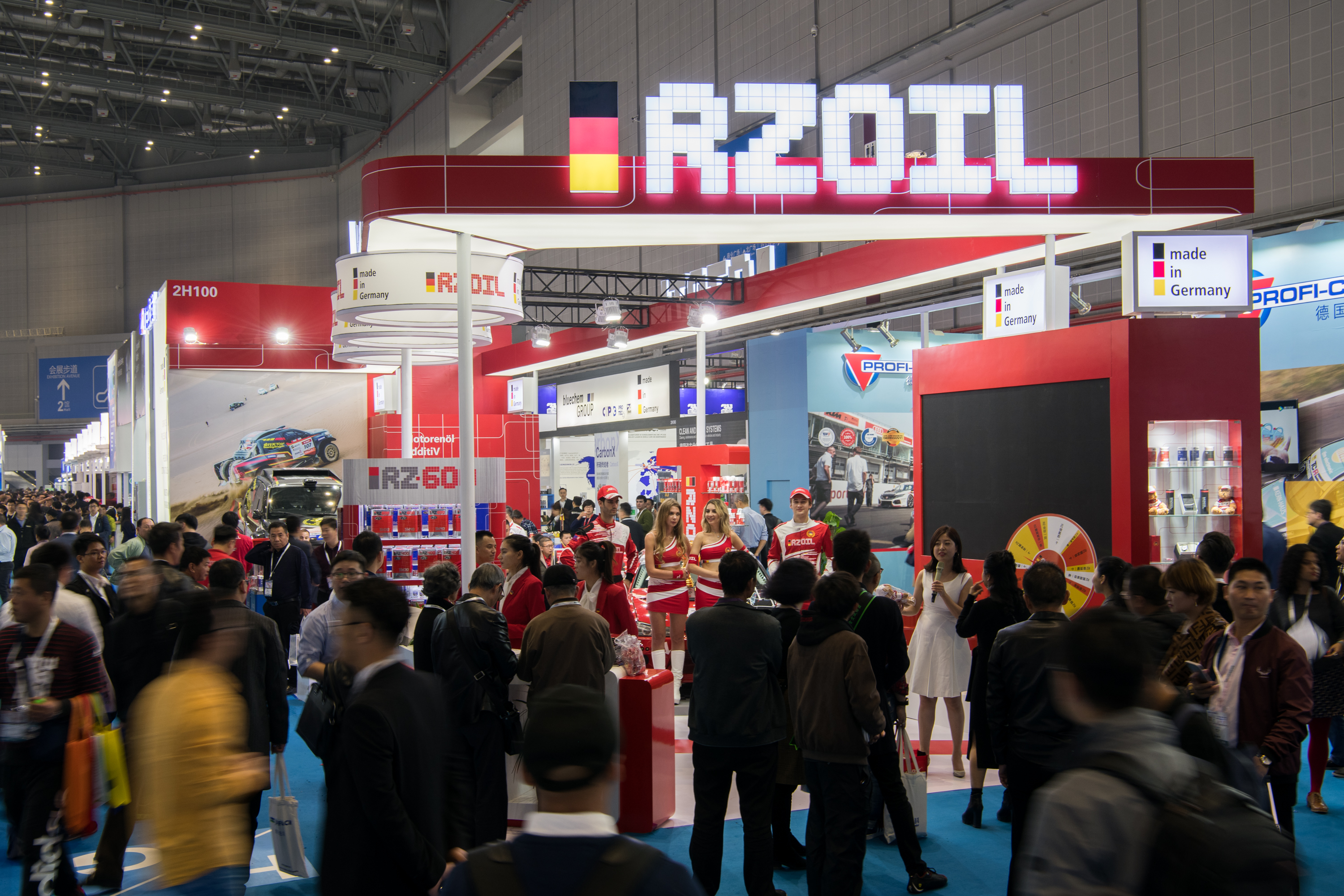 Booth_and_products_5