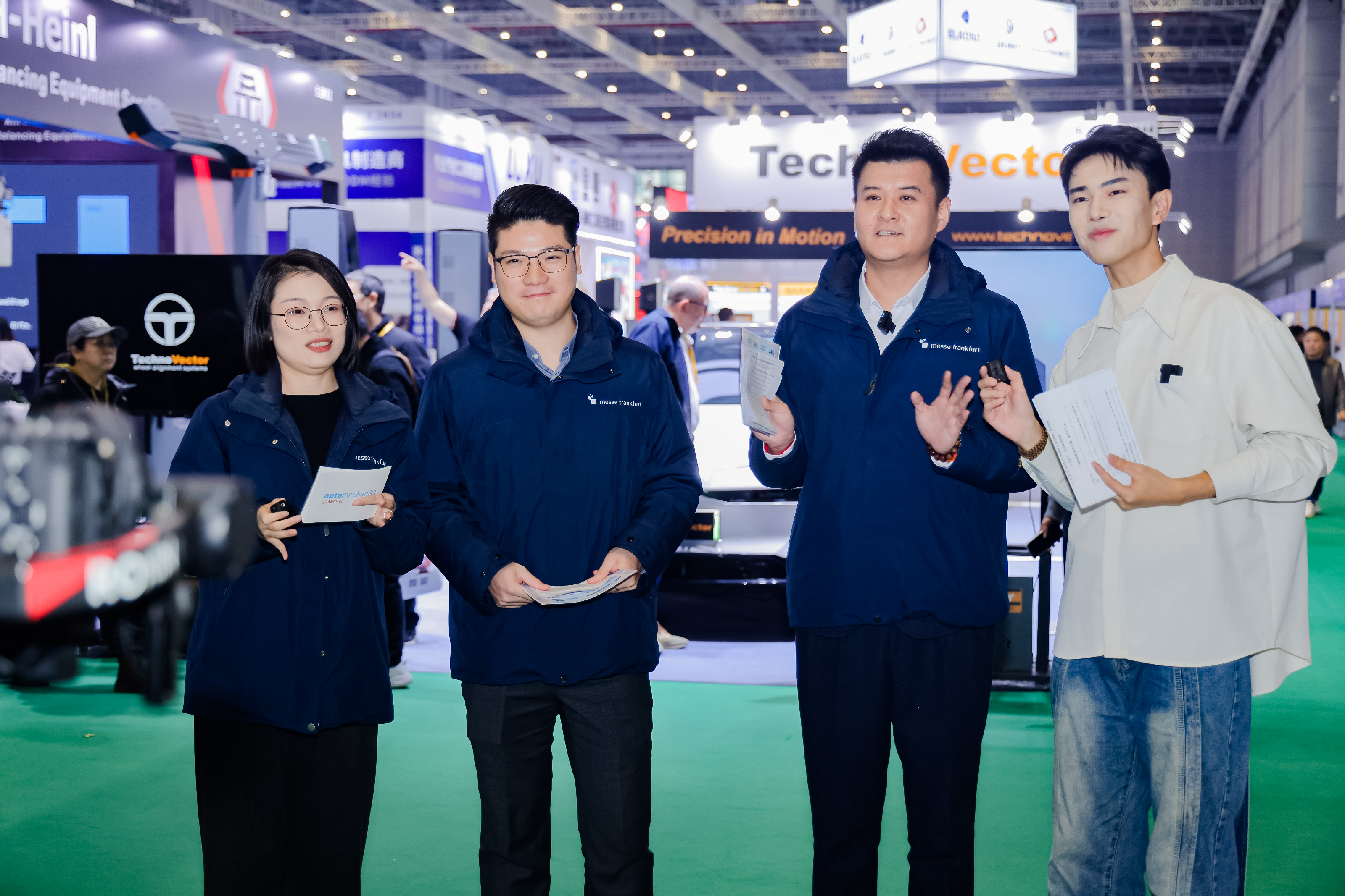 AMS25_broadcasting_11