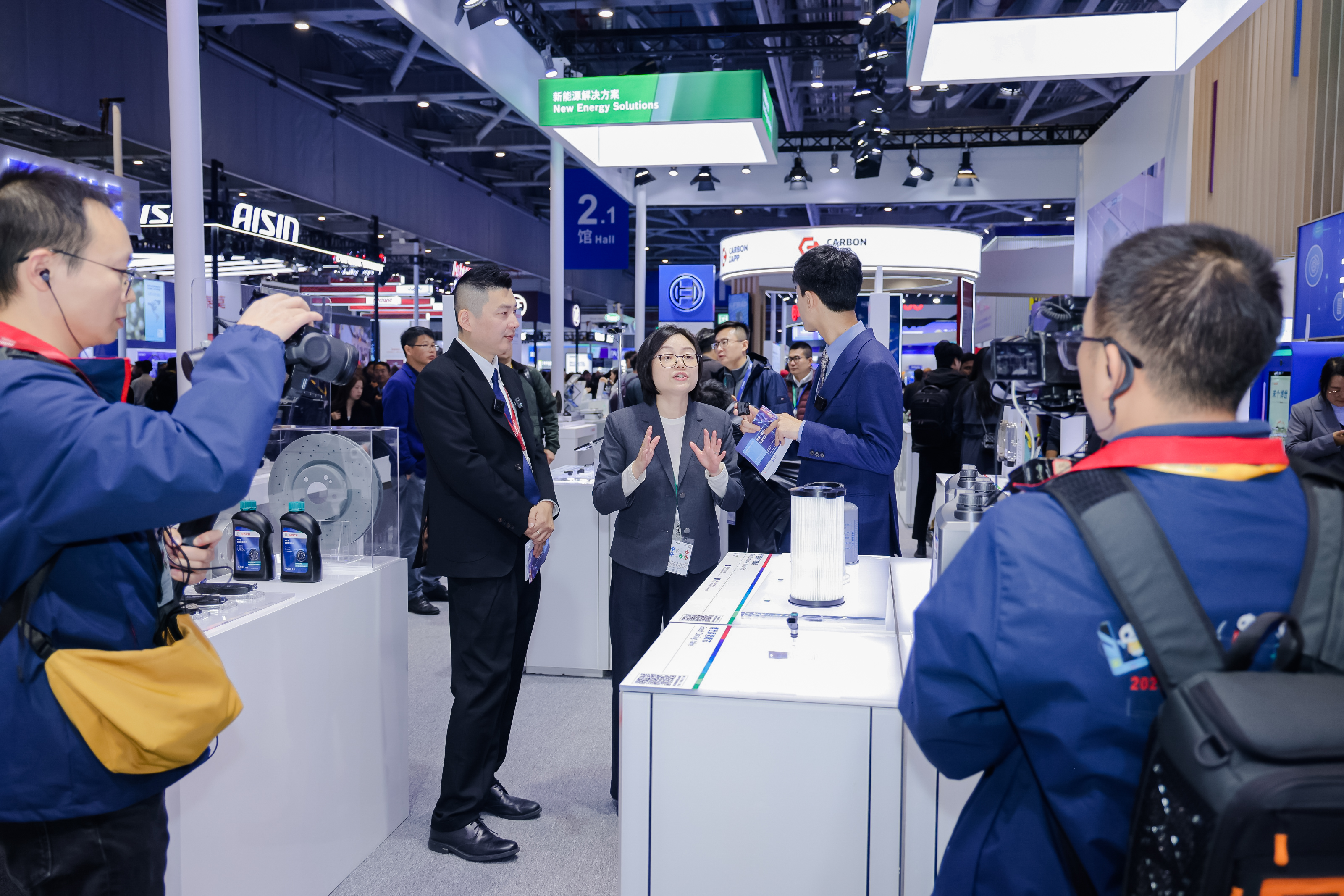 AMS25_broadcasting_5